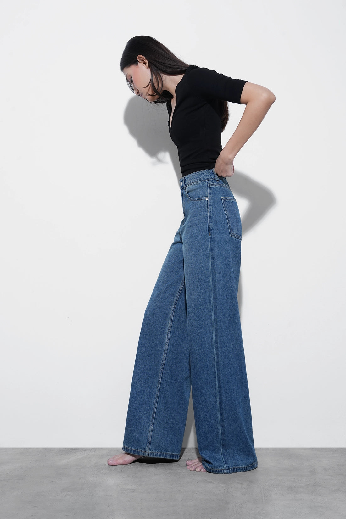 BLR6 Wide Leg High-Rise Jeans