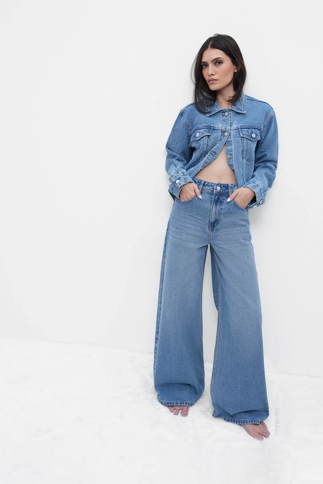 BLR4 High-Rise Straight Jeans