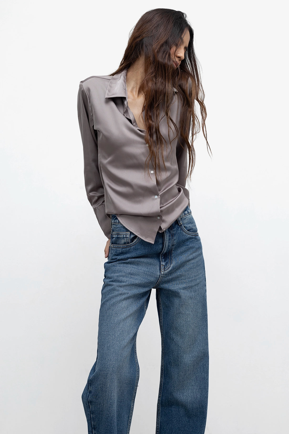 B08 Straight Leg Jeans