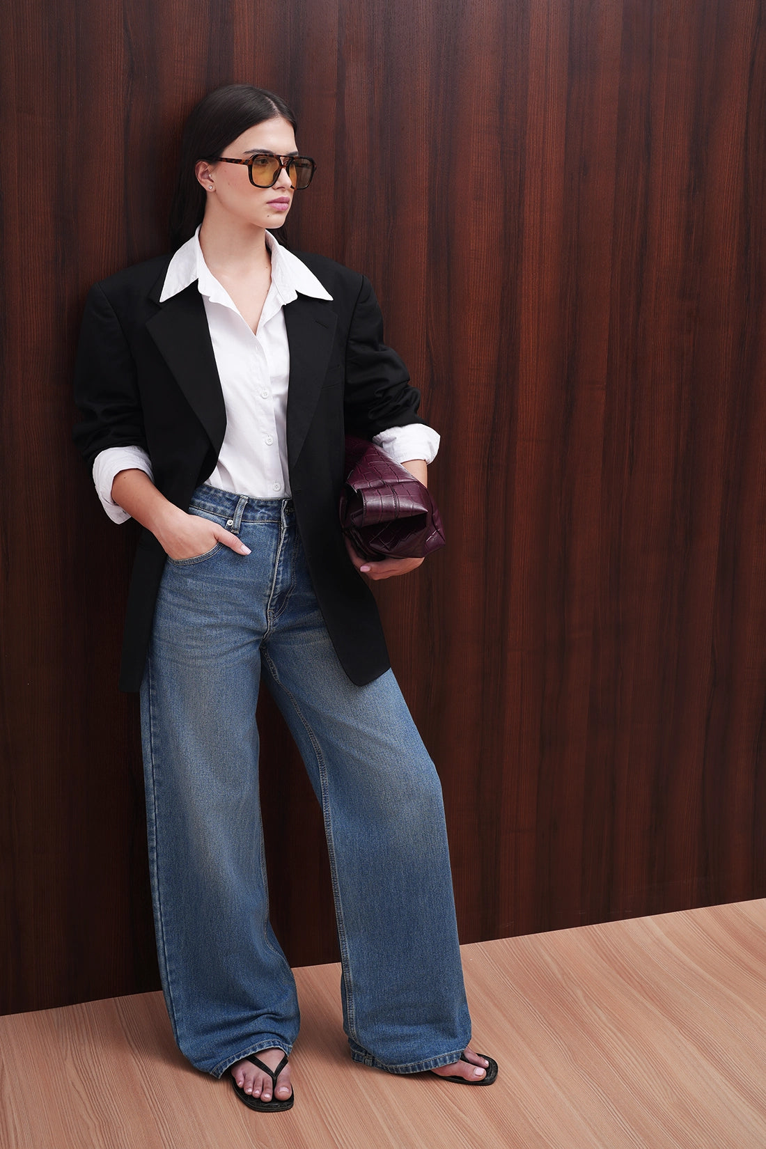 B08 Straight Leg Jeans