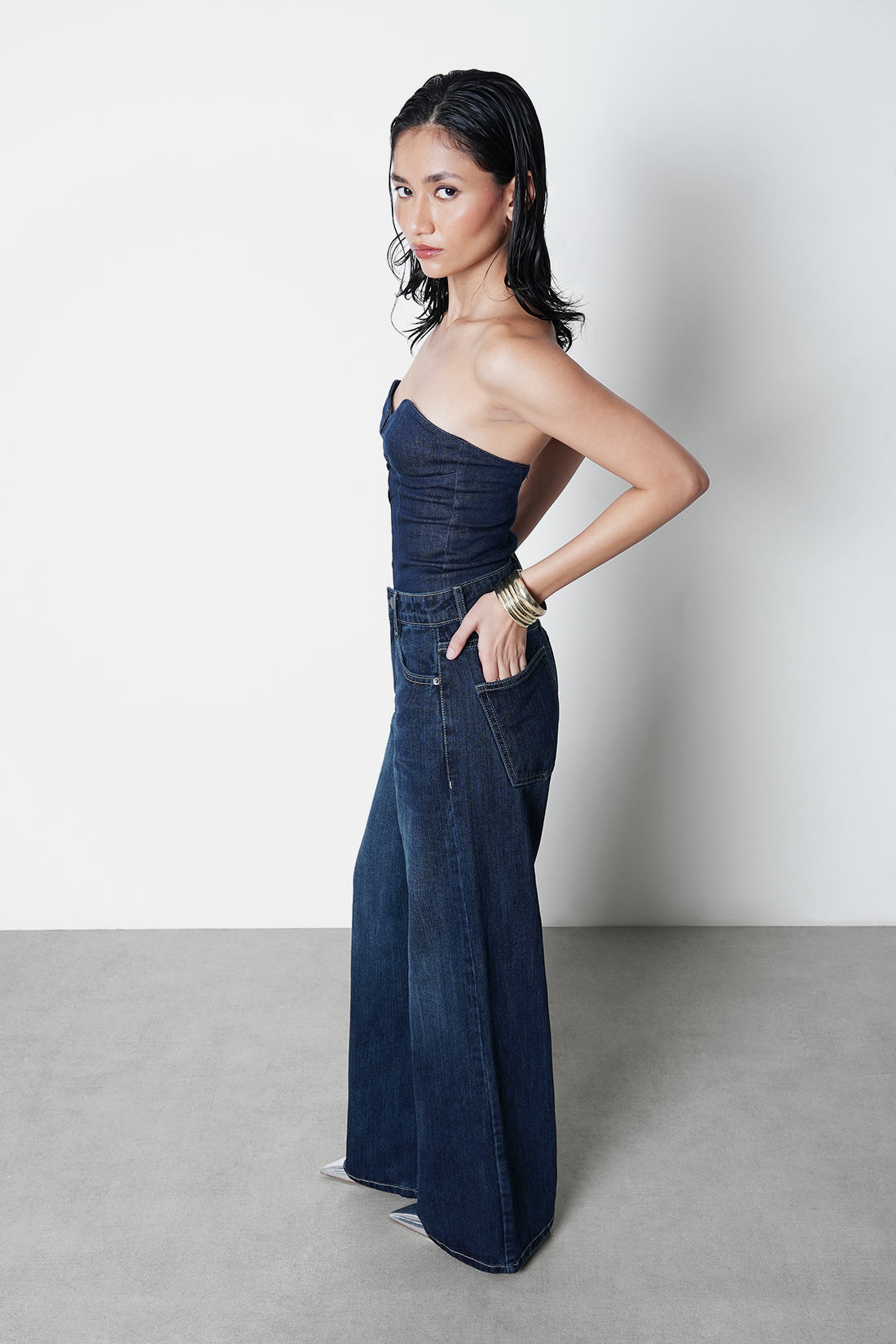 Dark-Wash Slubbed Straight Jeans