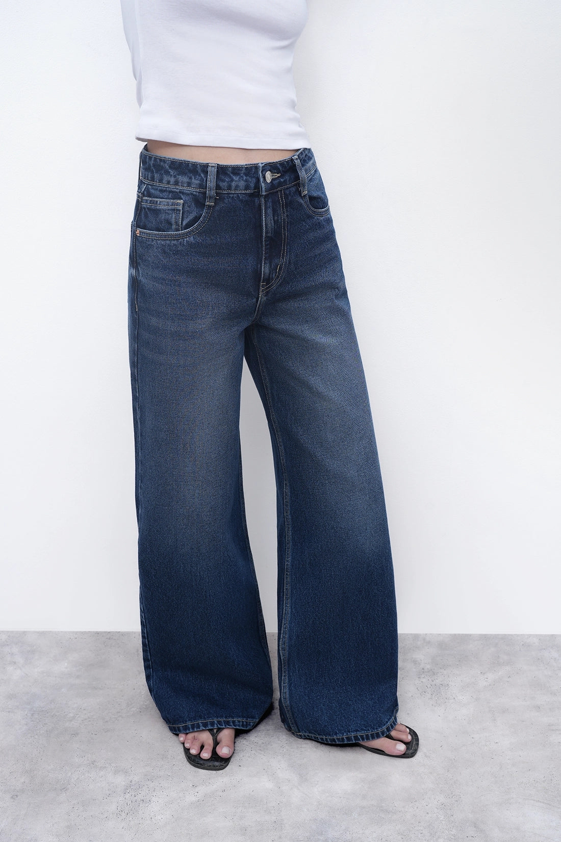 High-Rise Wide Leg Jeans I