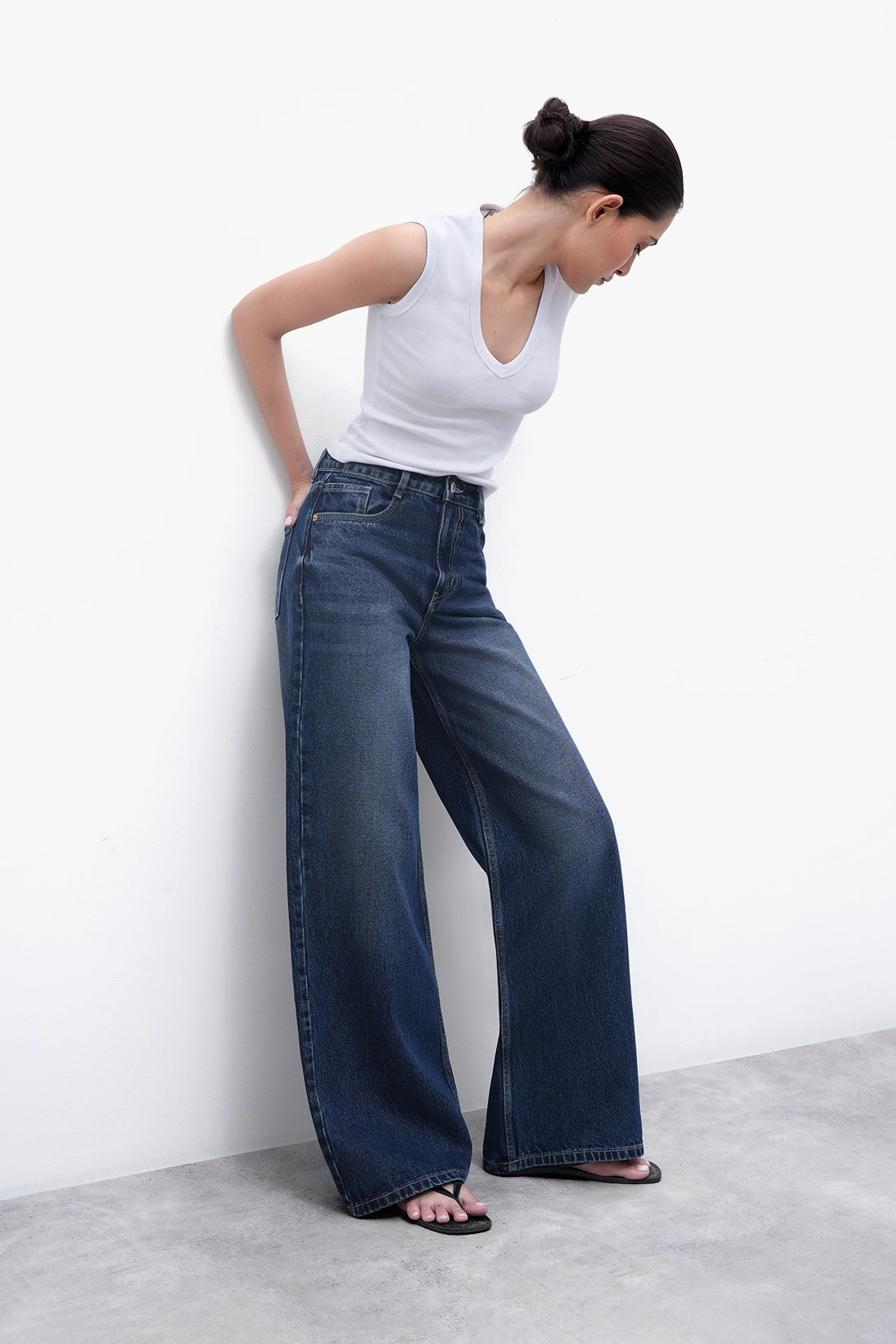 High-Rise Wide Leg Jeans I