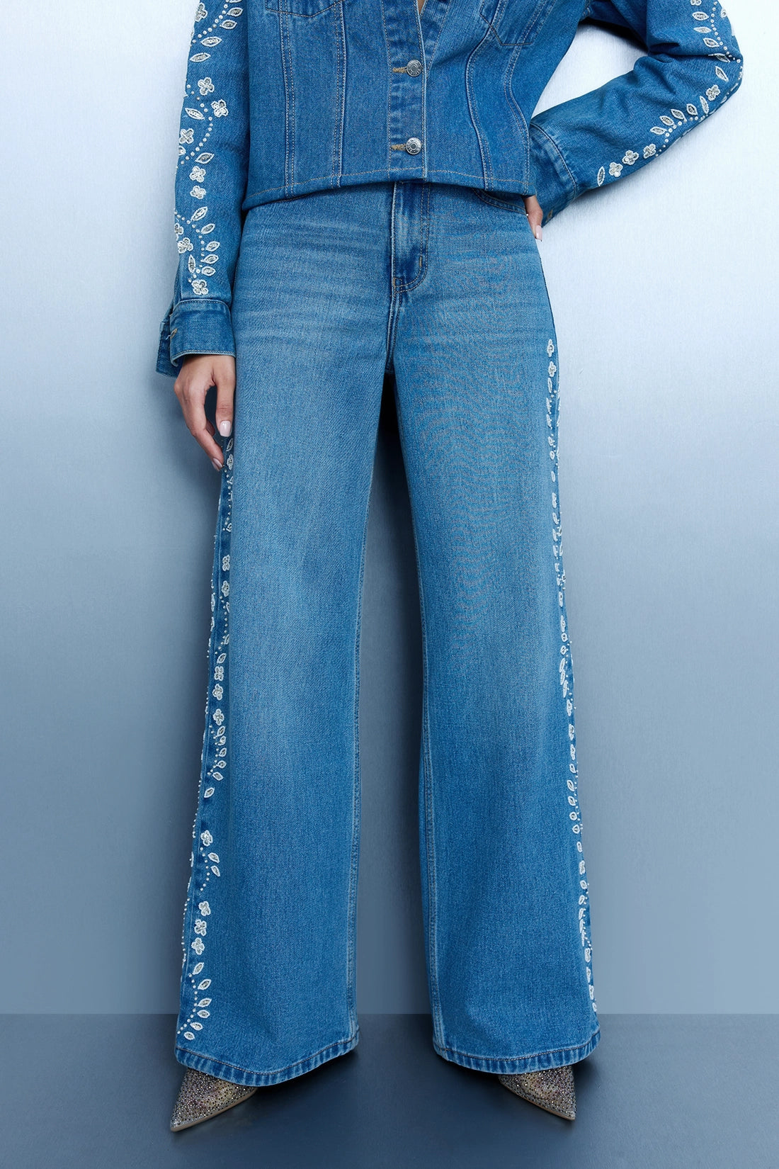 Hand Embroidered Floral Straight Jeans - Blue