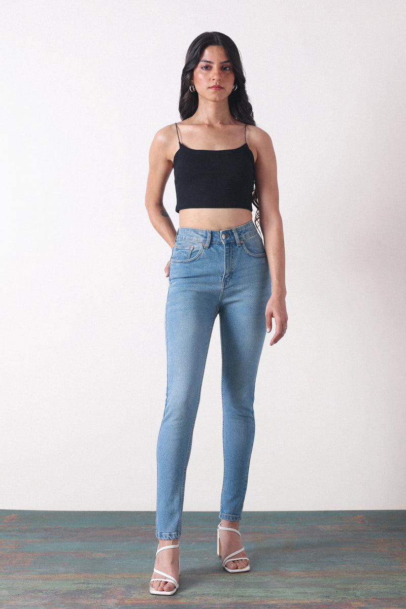 White Straight Fit Jeans – Bluer