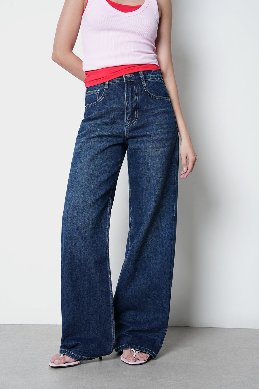 B010 Straight Leg Jeans
