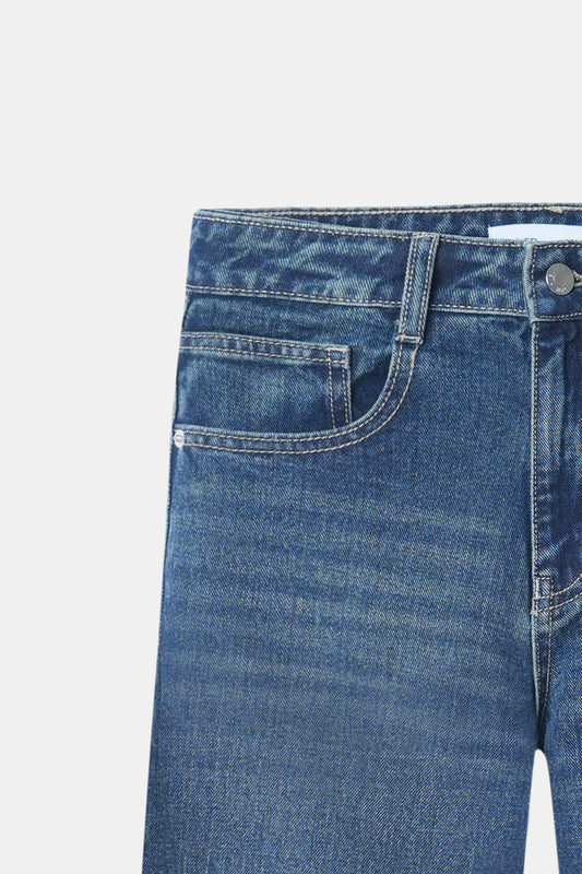 B010 Straight Leg Jeans