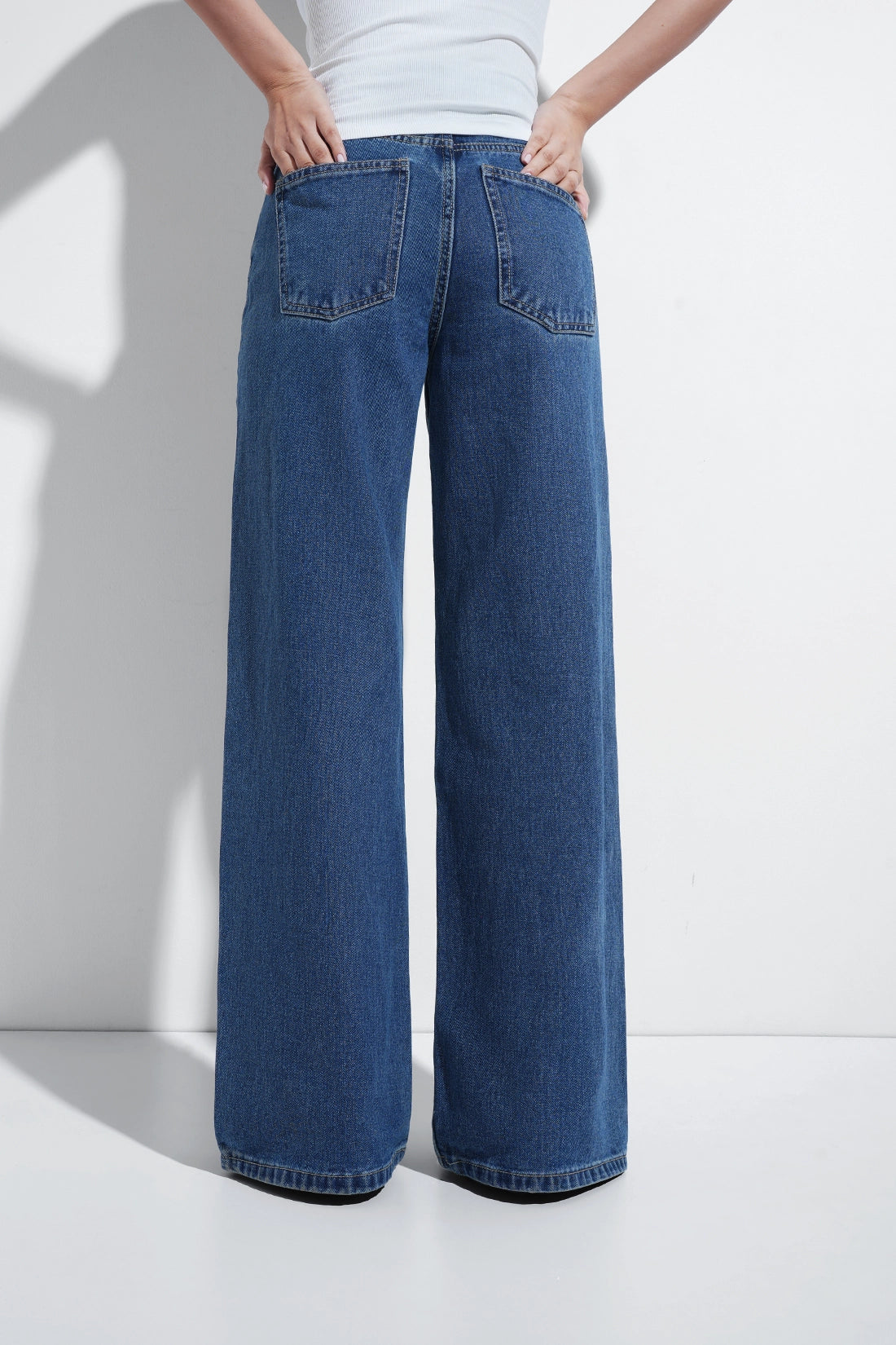 B019 Straight Leg Jeans