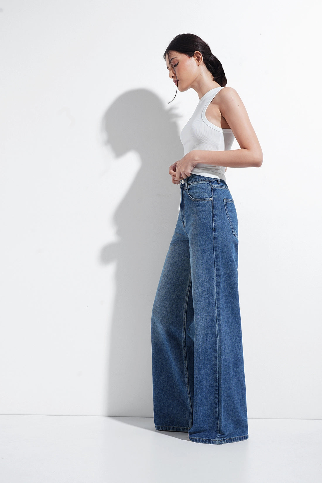 B019 Straight Leg Jeans