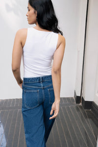 B020 Straight Leg Jeans