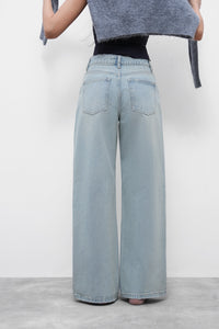 BLR5 High-Rise Straight Jeans