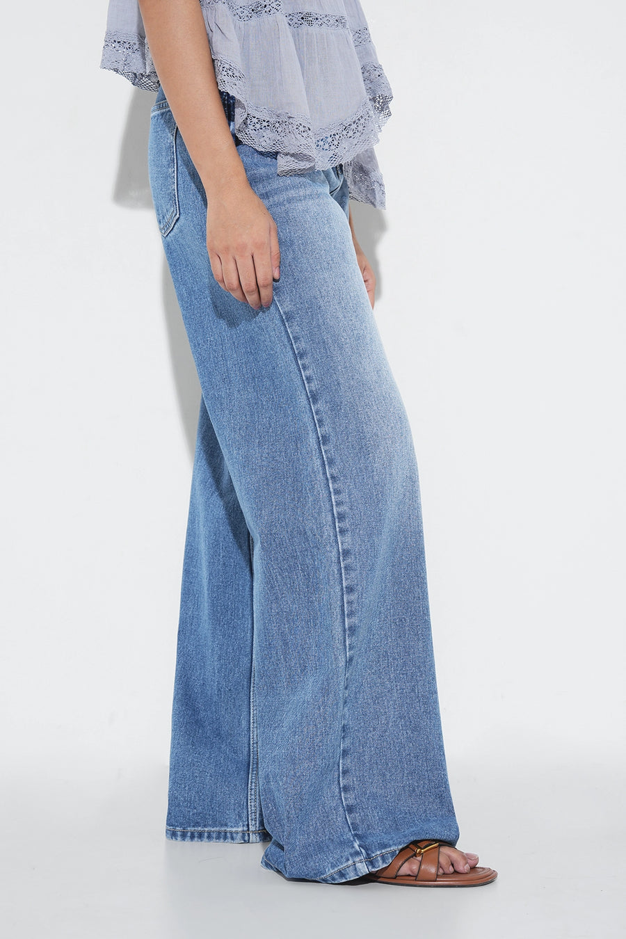 BLR10 High-Rise Straight Jeans