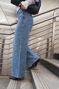 BLR2 High-Rise Straight Jeans