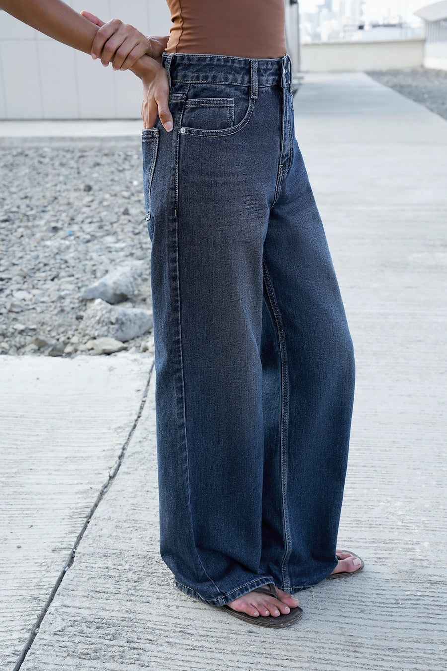 BLR8 Classic Straight Tinted Jeans
