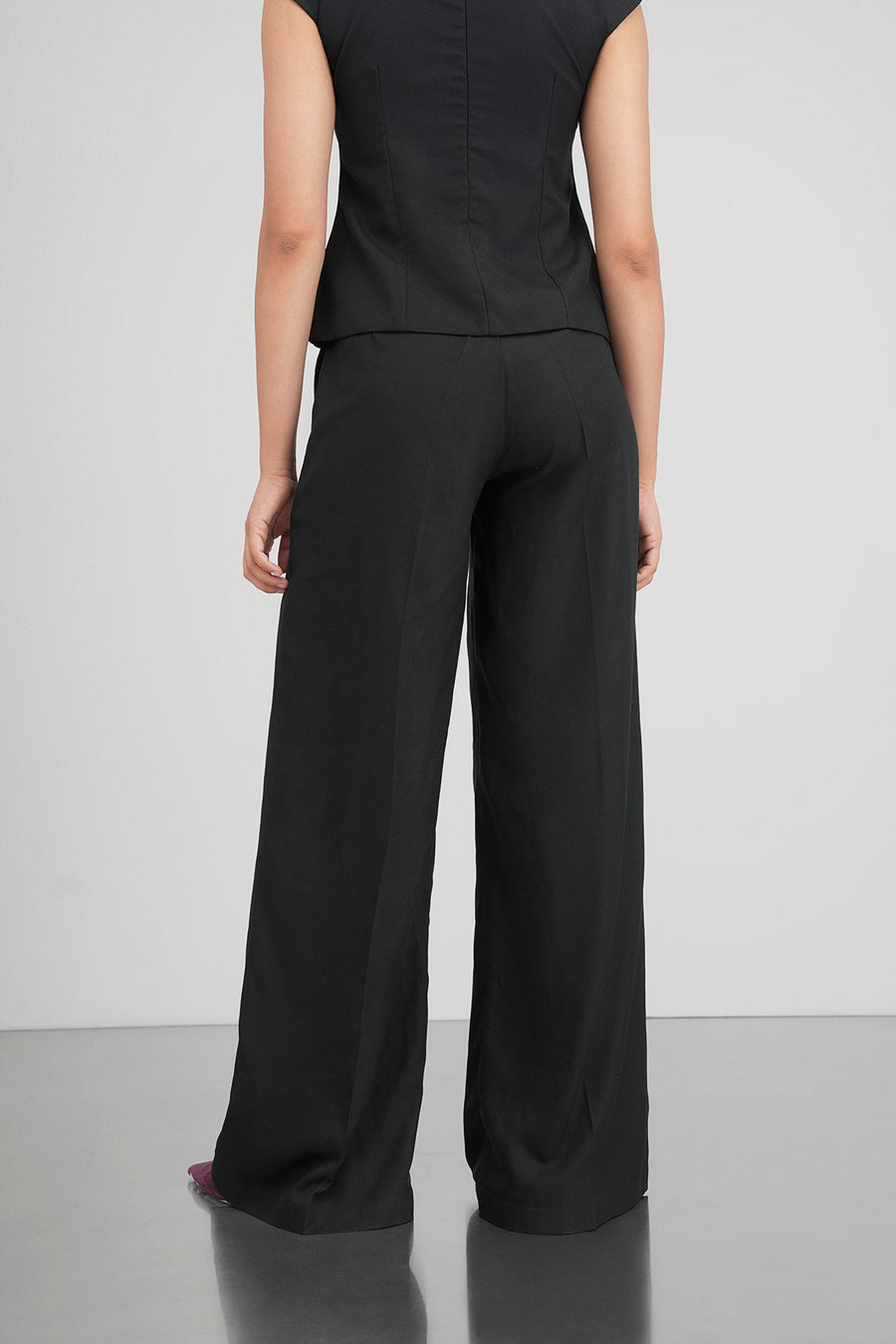 Black Pleated Wide-Leg Trousers