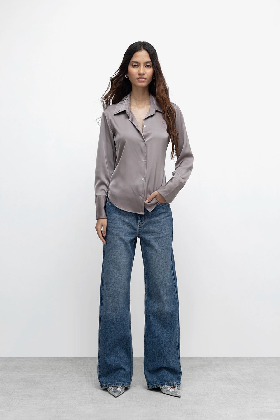 B08 Straight Leg Jeans