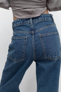 B08 Straight Leg Jeans