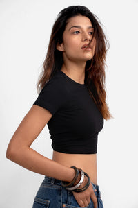 Black Cropped Fitted T-Shirt