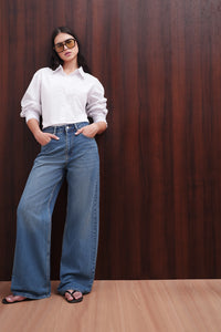 B08 Straight Leg Jeans