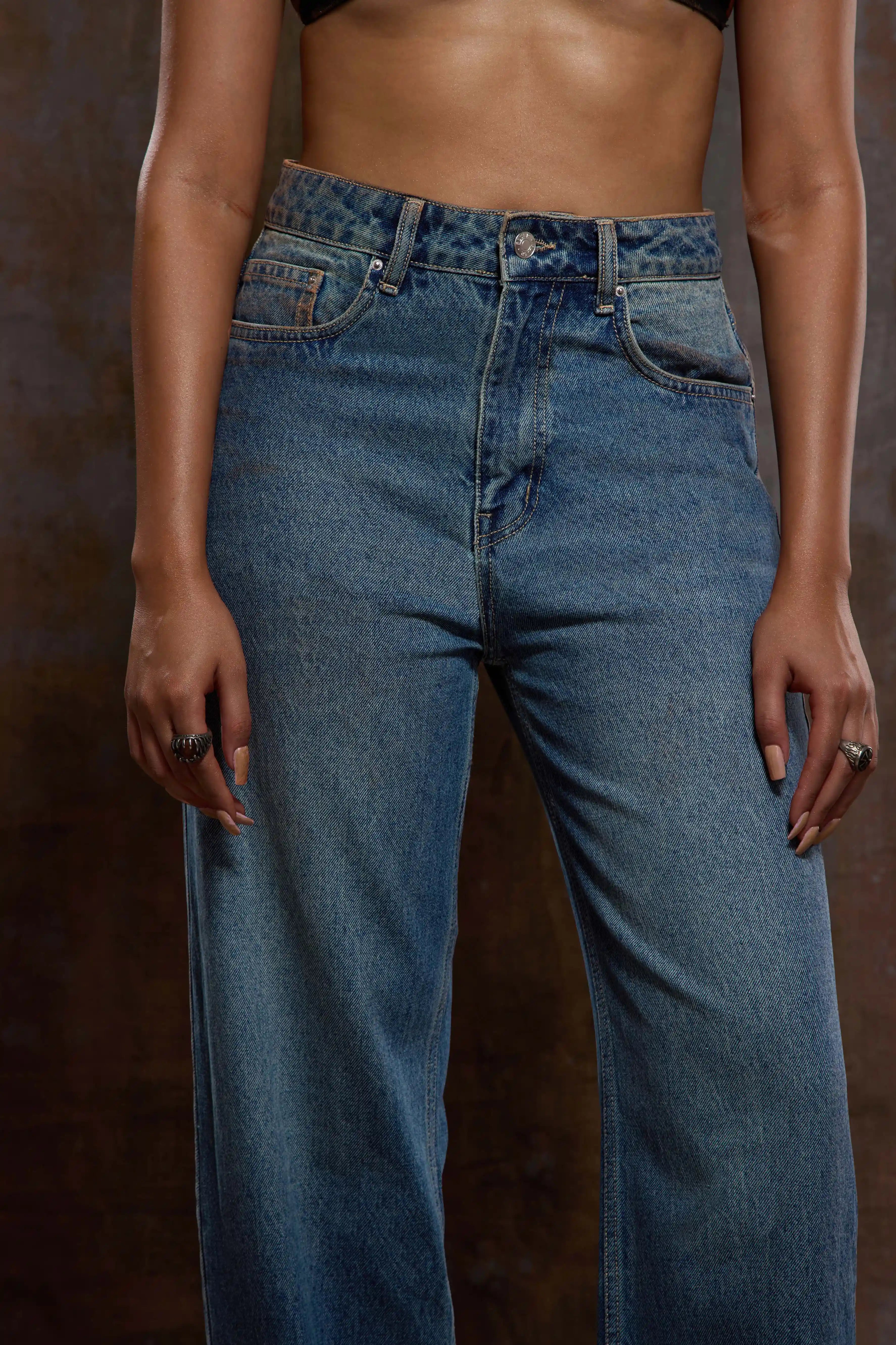 Dirty Wash I - Straight Fit Jeans