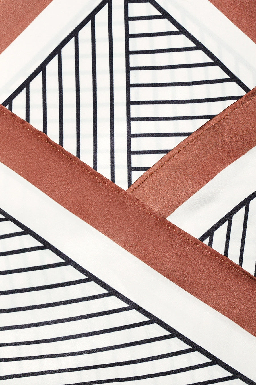 Geometric Stripe-Print Scarf