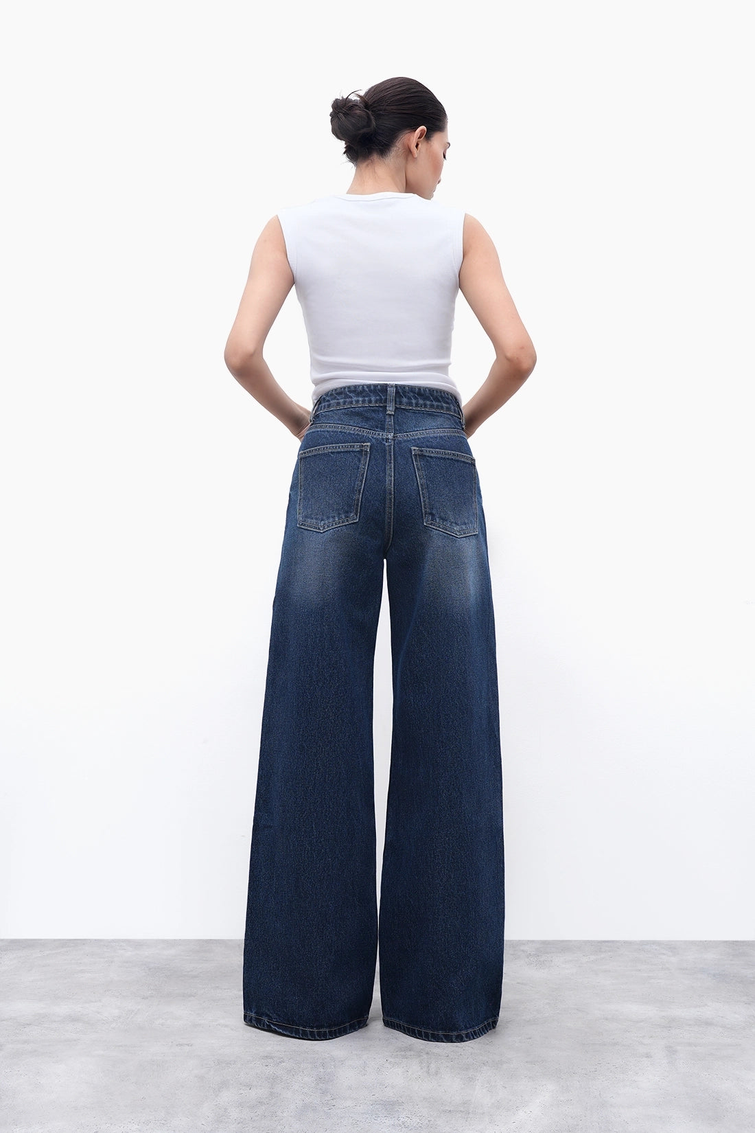 High-Rise Wide Leg Jeans I