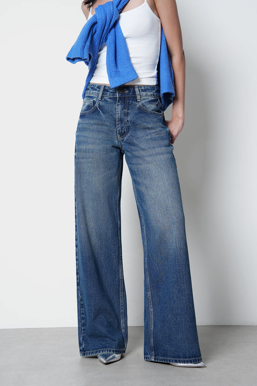 Mid-Rise Tinted Straight Jeans