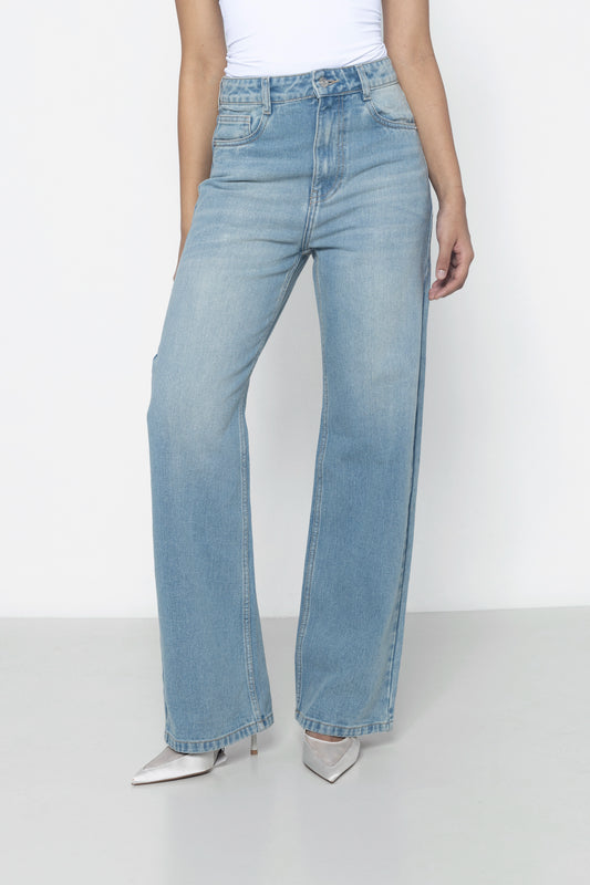 B012 Straight Leg Jeans