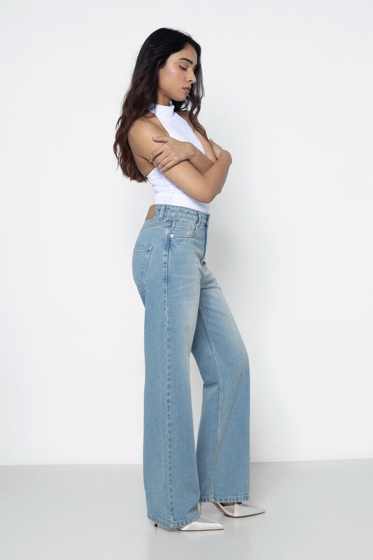 B012 Straight Leg Jeans