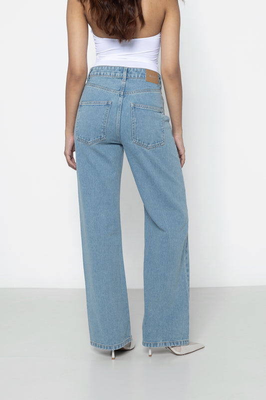 B012 Straight Leg Jeans