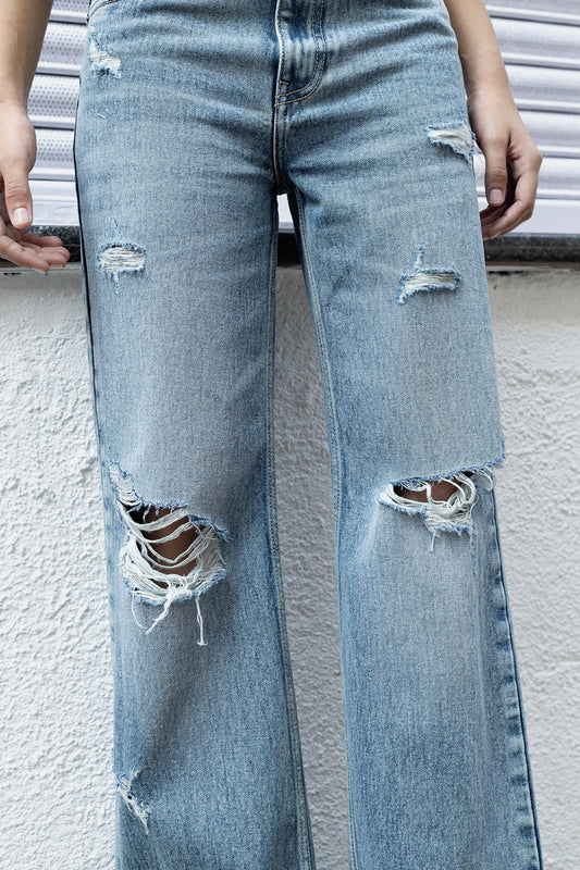 Washed Ripped Straight Fit Jeans