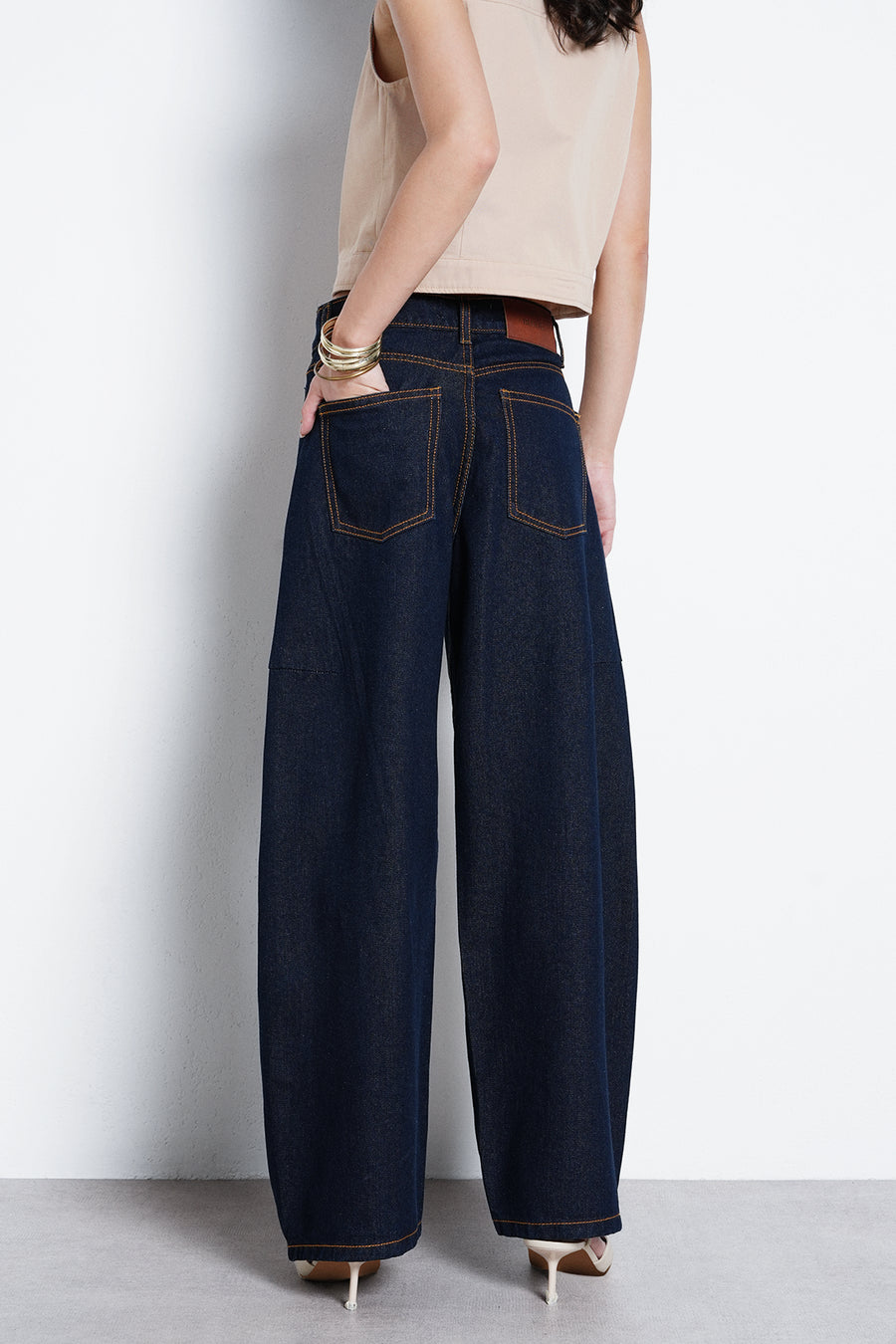Raw Wash Barrel Fit Jeans