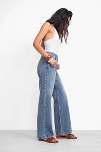 B013 Straight Fit Jeans