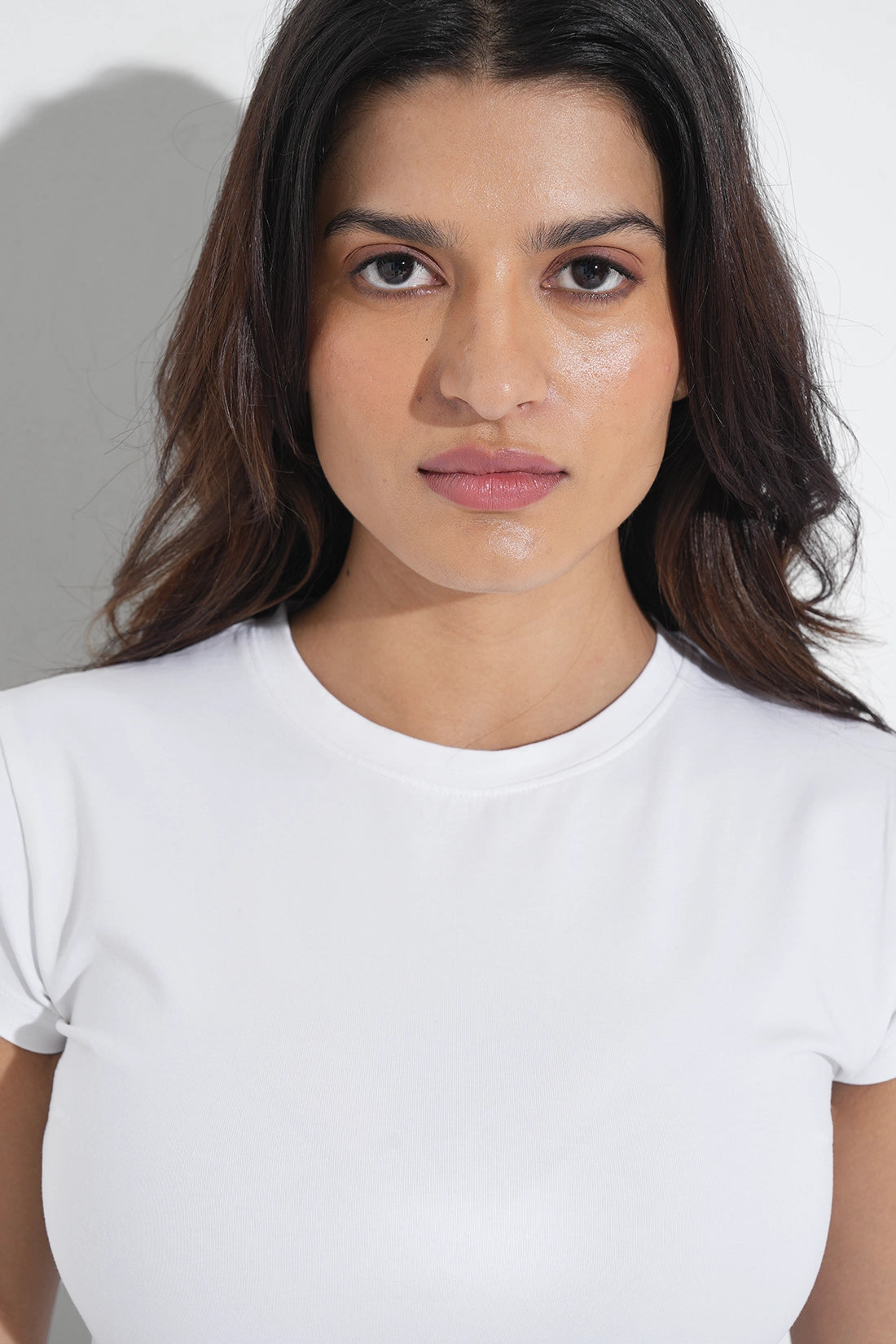 White Solid Fitted T-Shirt
