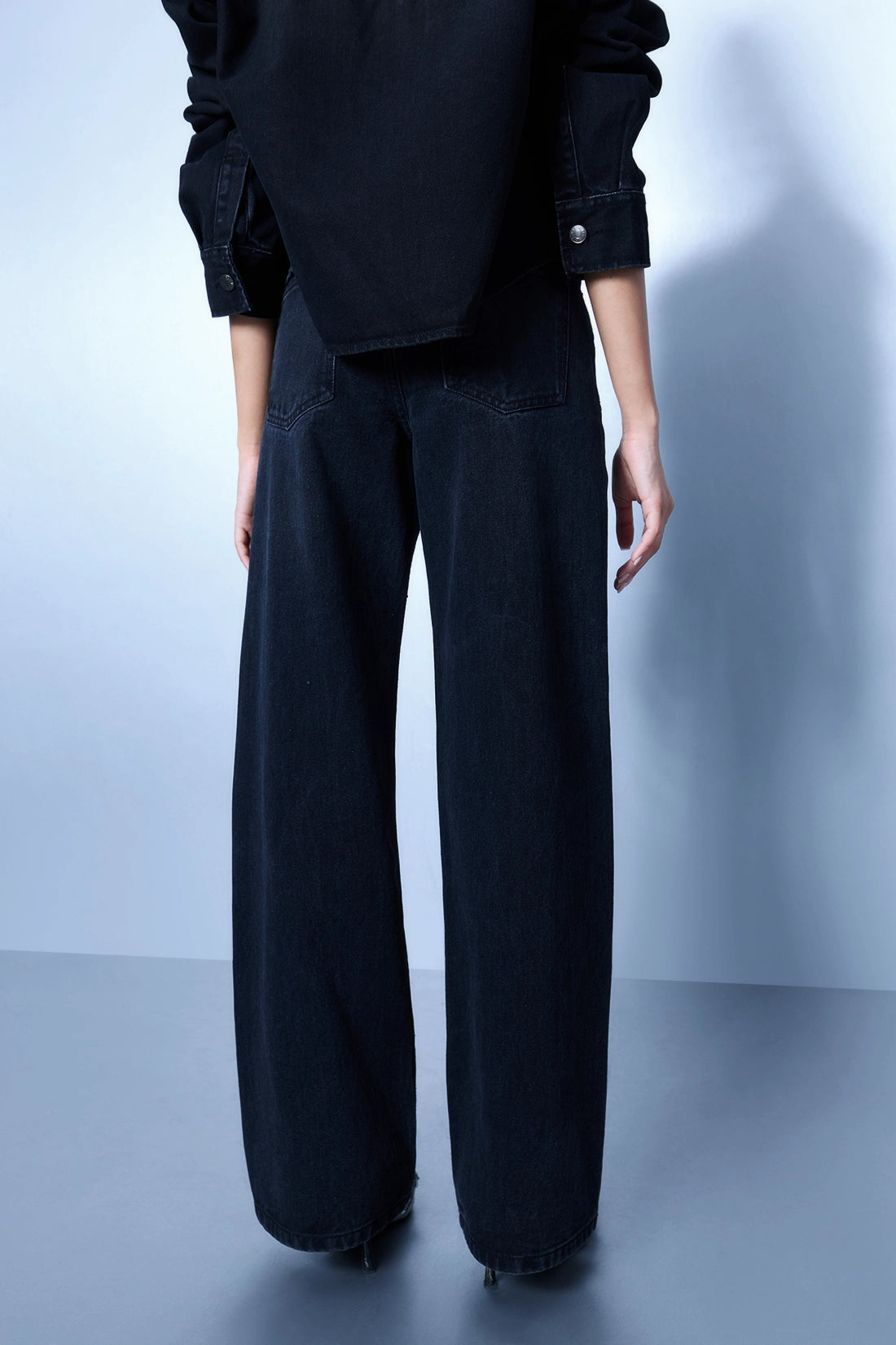 Hand Embroidered Floral Straight Jeans - Black