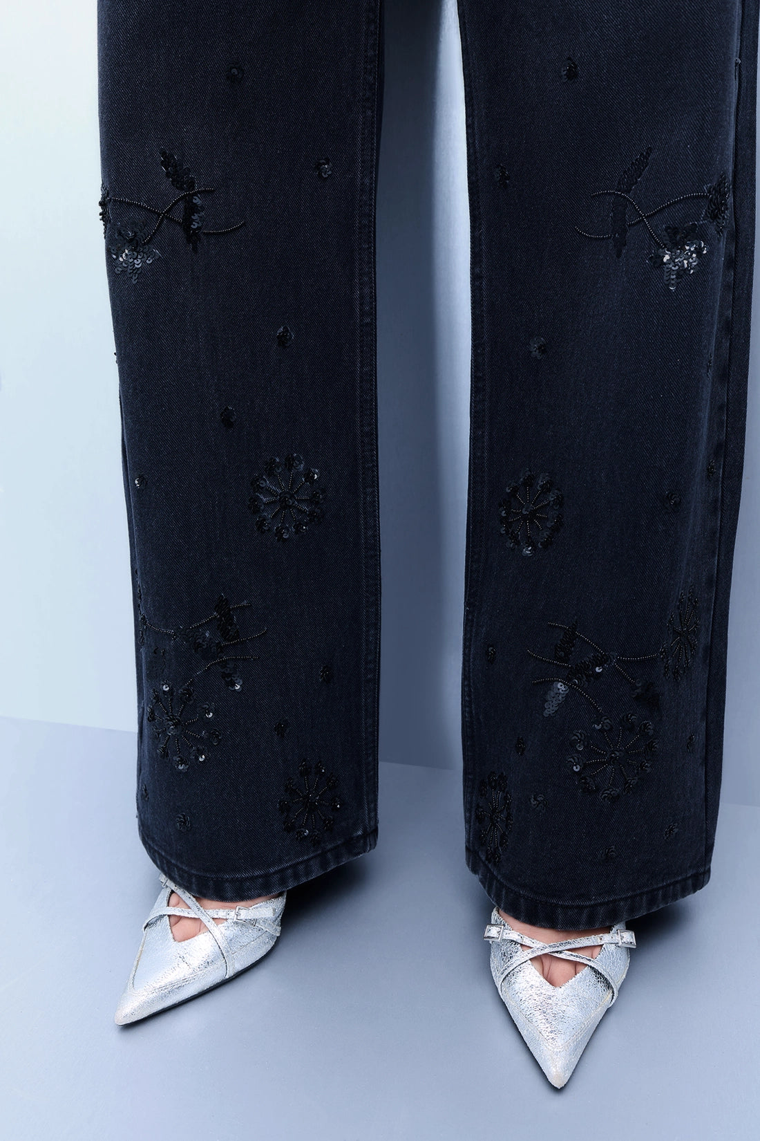 Hand Embroidered Floral Straight Jeans - Black